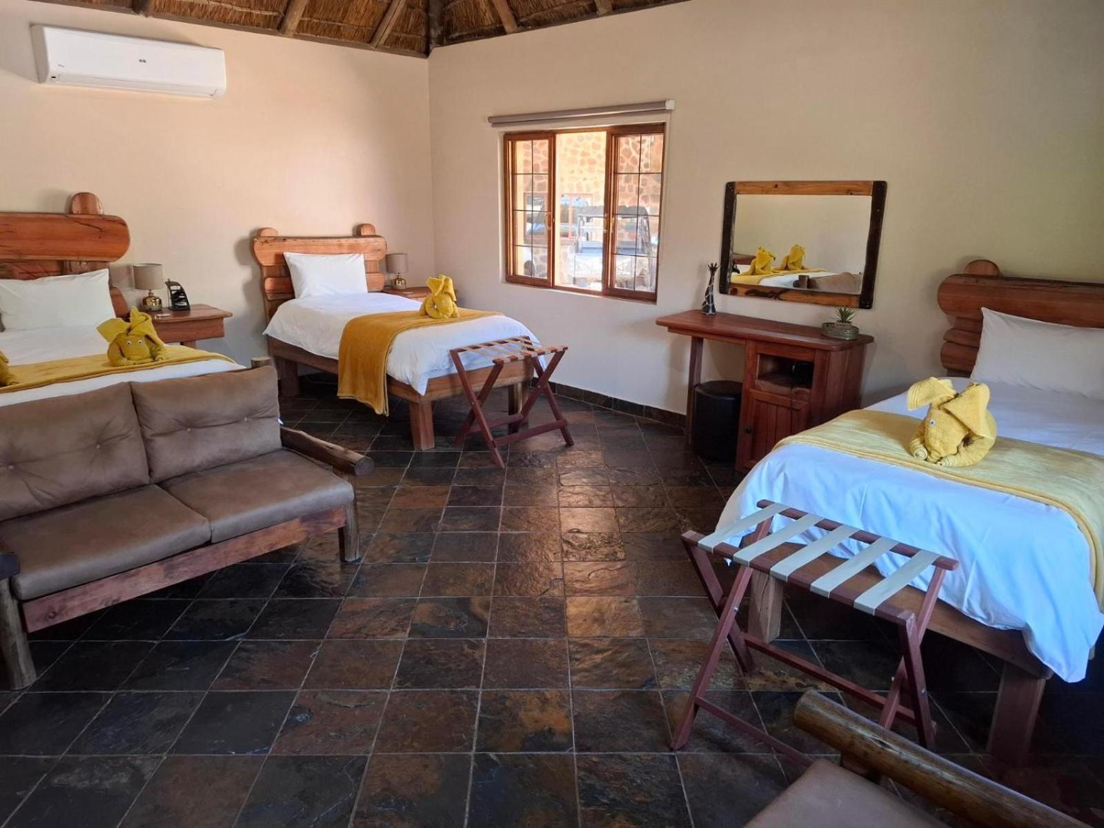 Rocking Giraffe Bush Lodge Groot-Marico Exterior photo