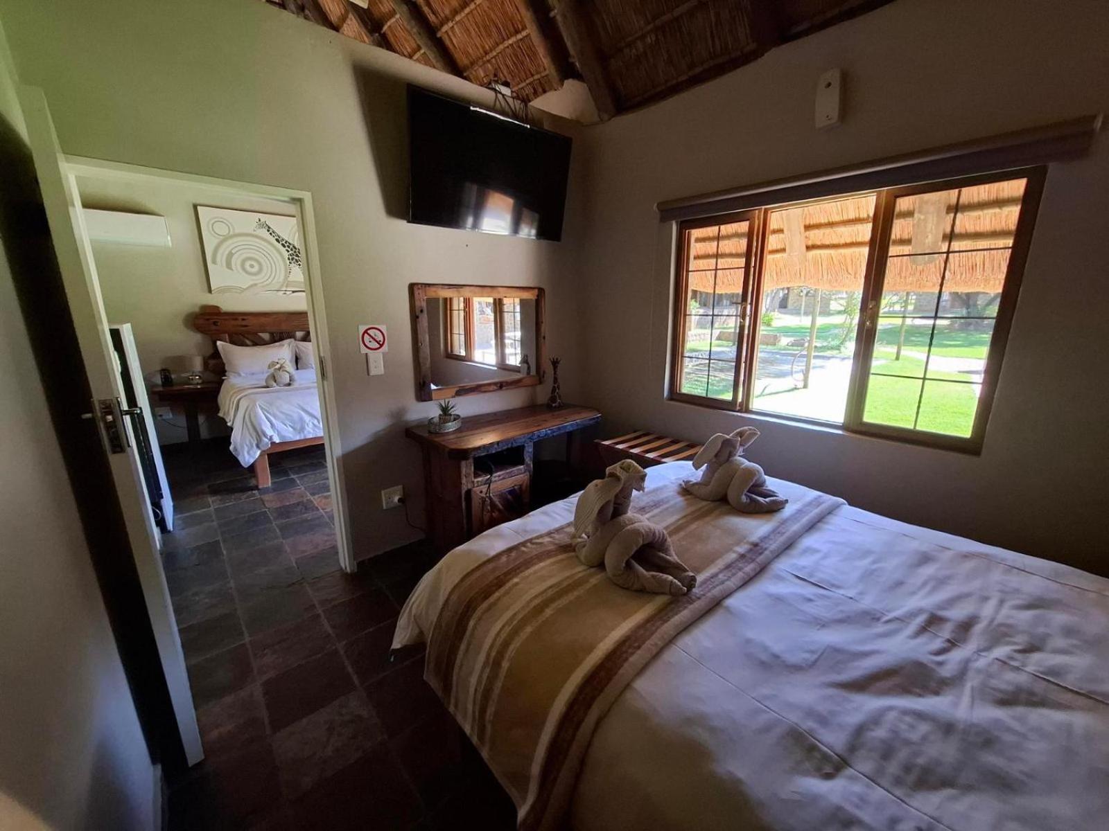 Rocking Giraffe Bush Lodge Groot-Marico Room photo