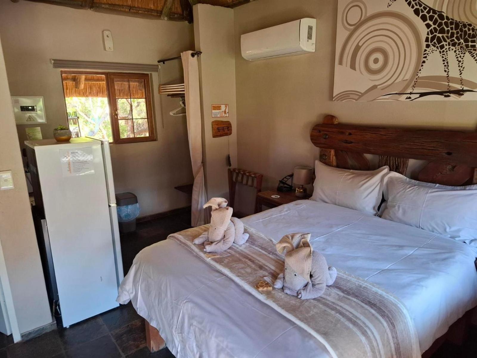 Rocking Giraffe Bush Lodge Groot-Marico Room photo